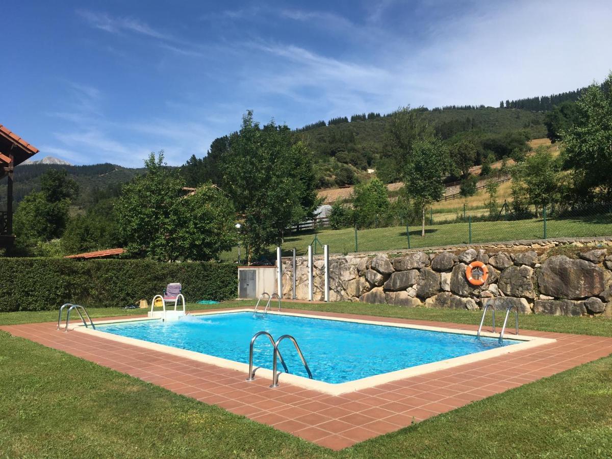 Precioso Chalet Junto A Potes Con Piscina-4 Hab,3 Banos 오헤도 외부 사진